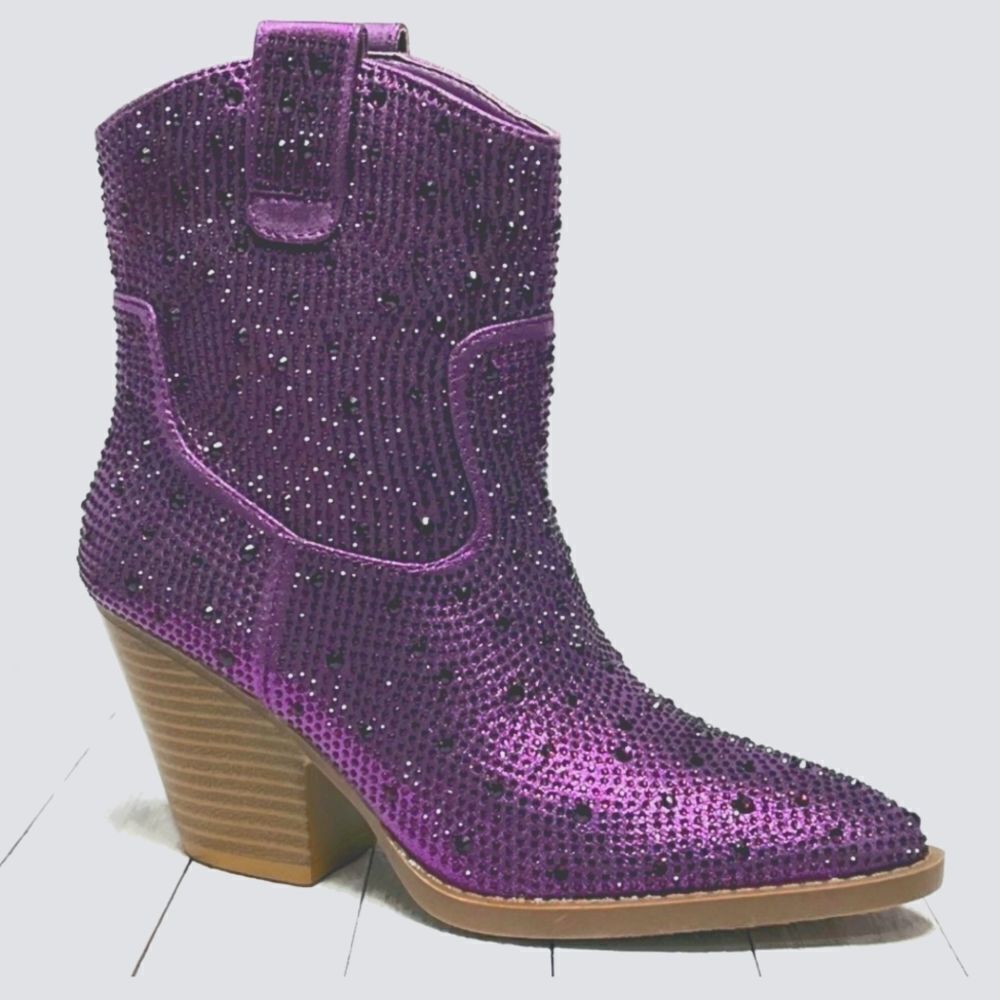 BRAND NEW FOREVER RIVER RHINESTONE WESTERN BOOTIES